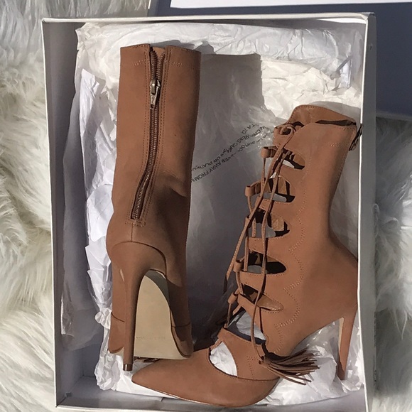 Steve Madden | Lace Up Bootie heel - Picture 6 of 7